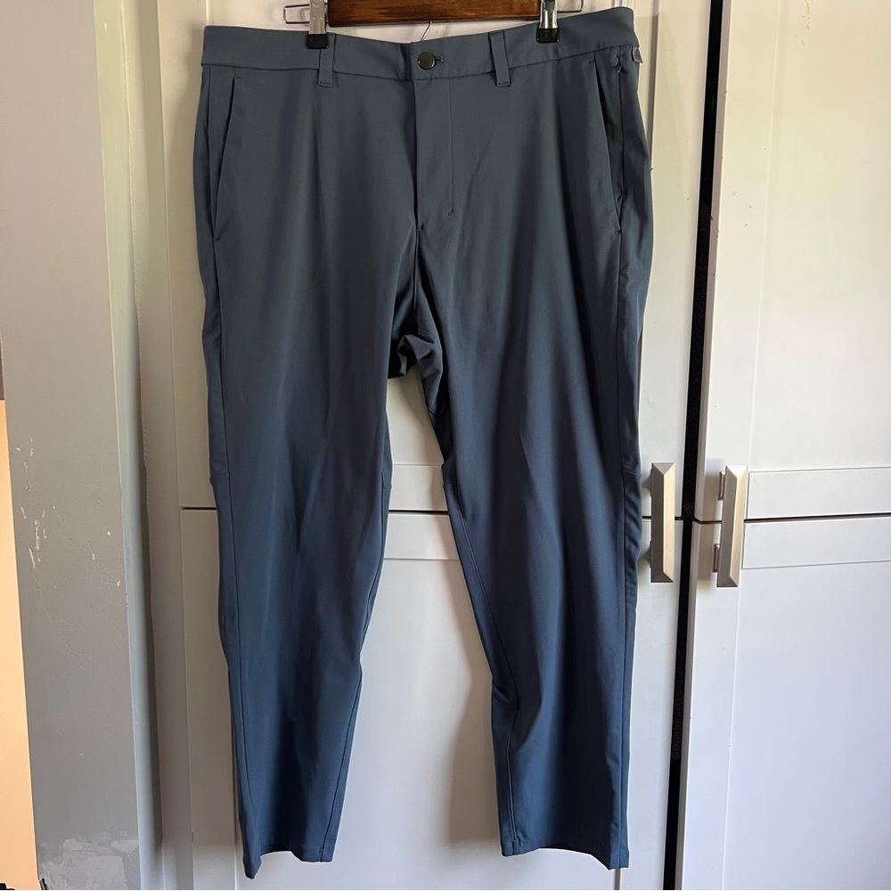 Lululemon Men’s ABC Classic-Fit Trouser Size 36